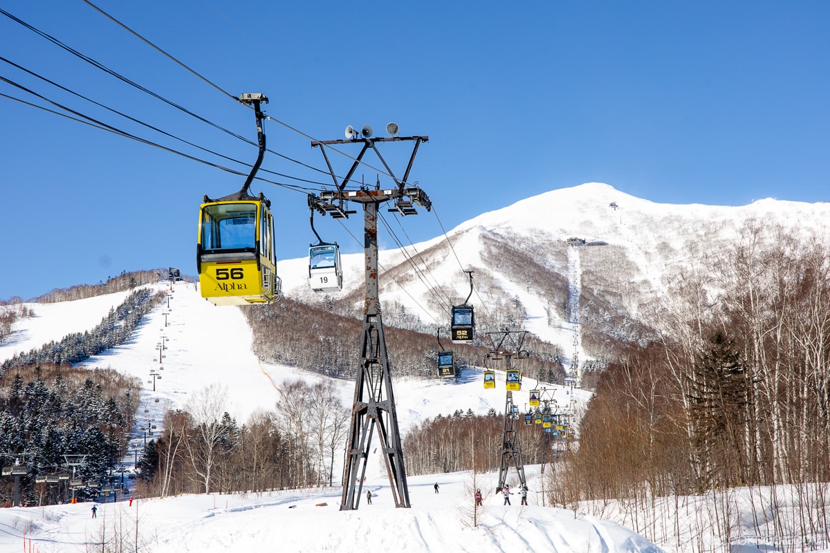 Gondola at Tomamu Ski Resort