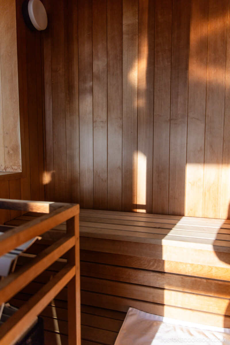 Hoshino Resort Tomamu Risonare hotel room sauna