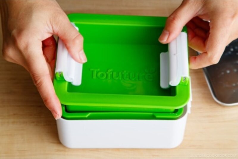 Agedashi Tofu 揚げ出し豆腐 • Just One Cookbook