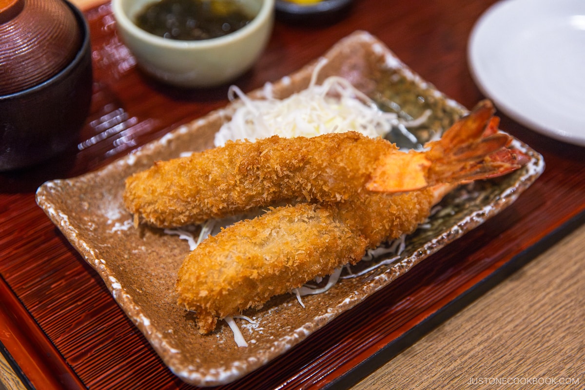 Japanese set meal with Two deep fried prawns