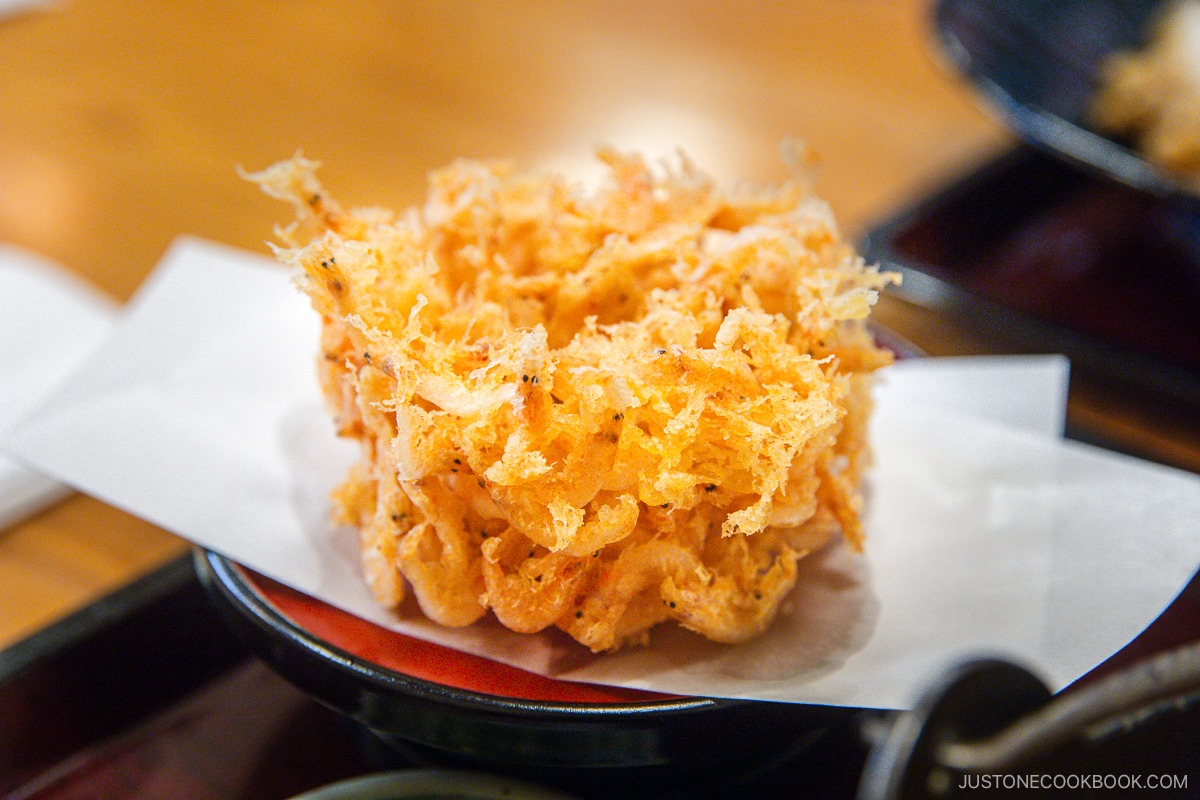 Sakura shrimp tempura