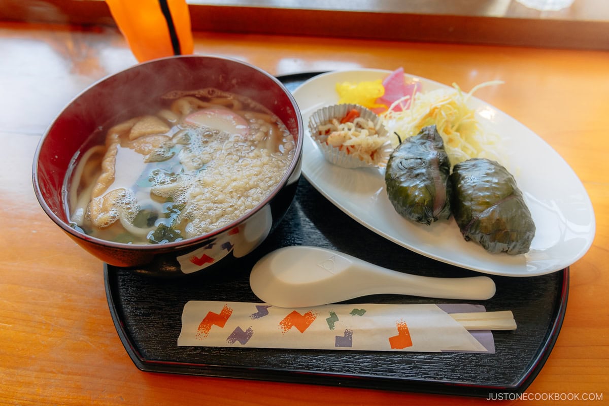 Udon and salad lunch set