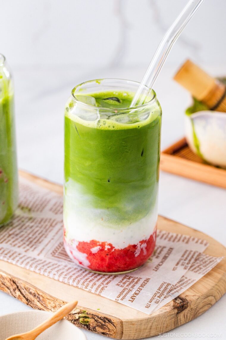 Strawberry Matcha Latte • Just One Cookbook