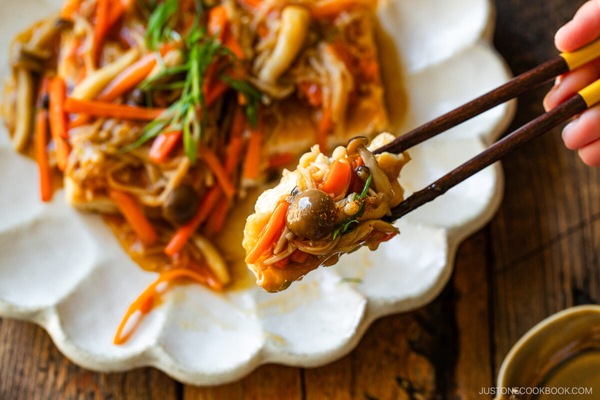 Japanese Tofu Steak with Mushroom Ankake Sauce 豆腐ステーキ • Just One Cookbook